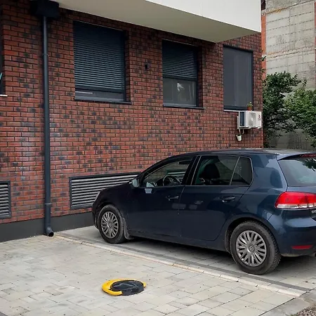 Ninth Cloud 아파트